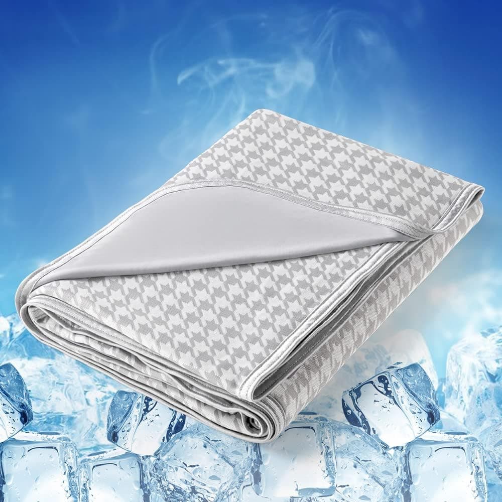 LUXEAR Cooling Blanket King Size, Japanese Ultra Q-Max 0.55 Cooling Fiber, Breathable Summer Blanket for Hot S
