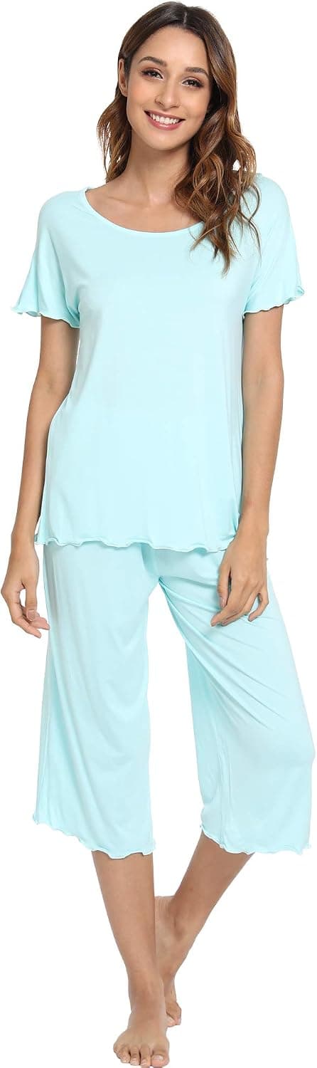 WiWi Cooling Pajamas for Women Soft Bamboo Viscose Lounge Set Short Sleeve Top Capri Pants (Aqua)