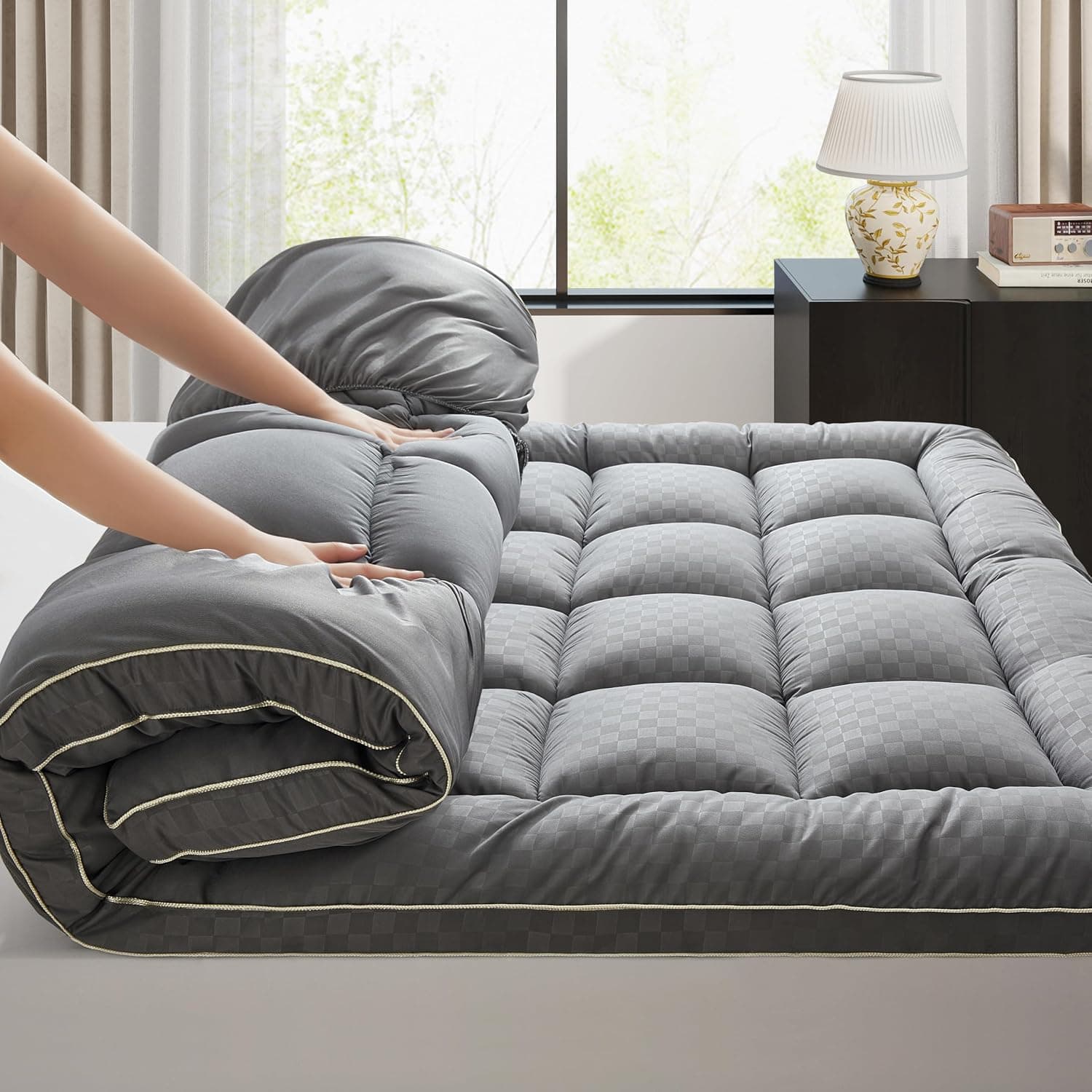 2-3In Extra Thick Mattress Topper Cooling Pillow Top Airflow Design for Hot Sleepers, Supportive for Back & Side Sleepers, Queen 60x80