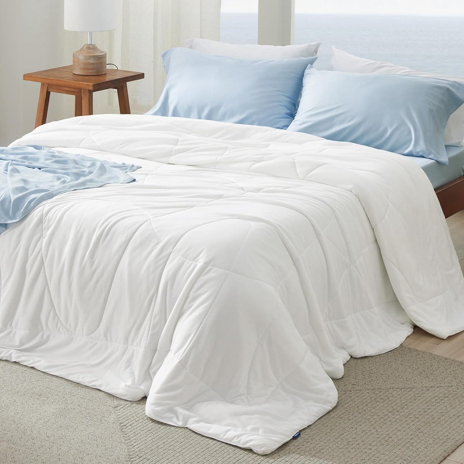 Bedsure Cooling Comforter Queen Size - GentleSoft Moisture Wicking Cooling Blanket for Hot Sleepers, Breathabl